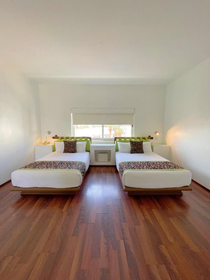 Seven Crown Express & Suites By Kavia Cabo San Lucas Exterior foto